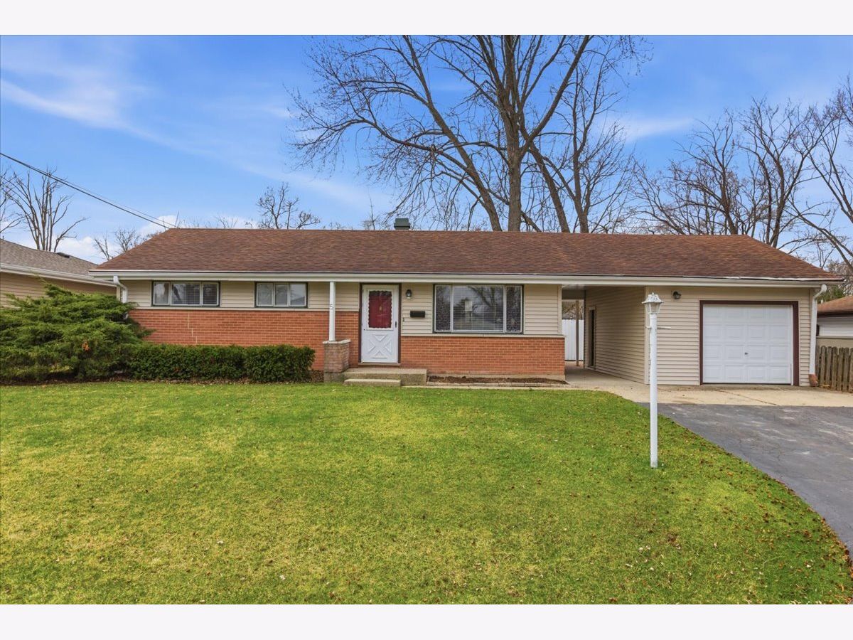  For Rent Lake Zurich Illinois, 5 Crescent