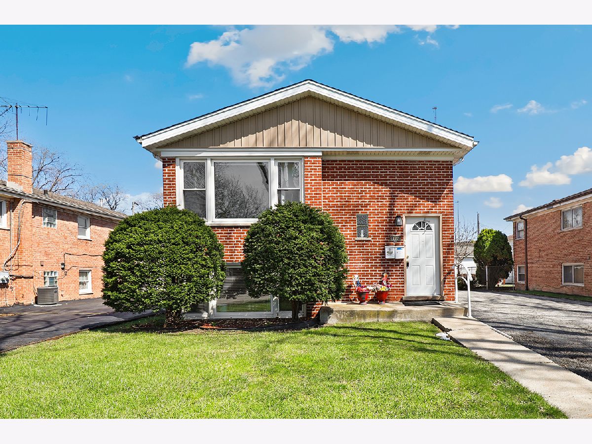  For Sale Posen Illinois, 14929 Cleveland Avenue