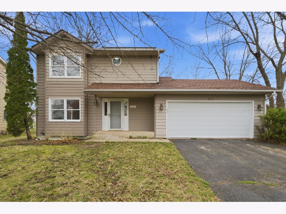 Homes For Sale Candlewick Lake Poplar Grove Illinois, 508 Pembroke Road