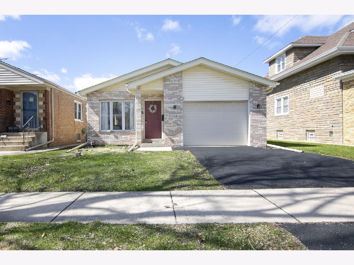  For Sale Blue Island Illinois, 12214 Maple Avenue