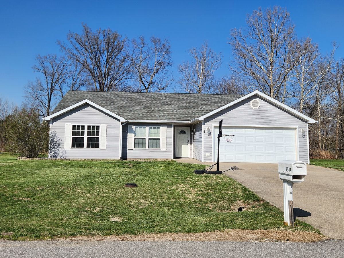  For Sale Carterville Illinois, 1508 Hawkeye Court