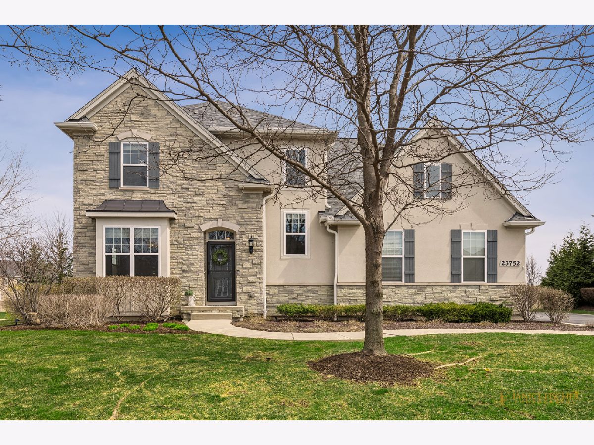  For Sale Kildeer Illinois, 23752 Sanctuary Club Drive