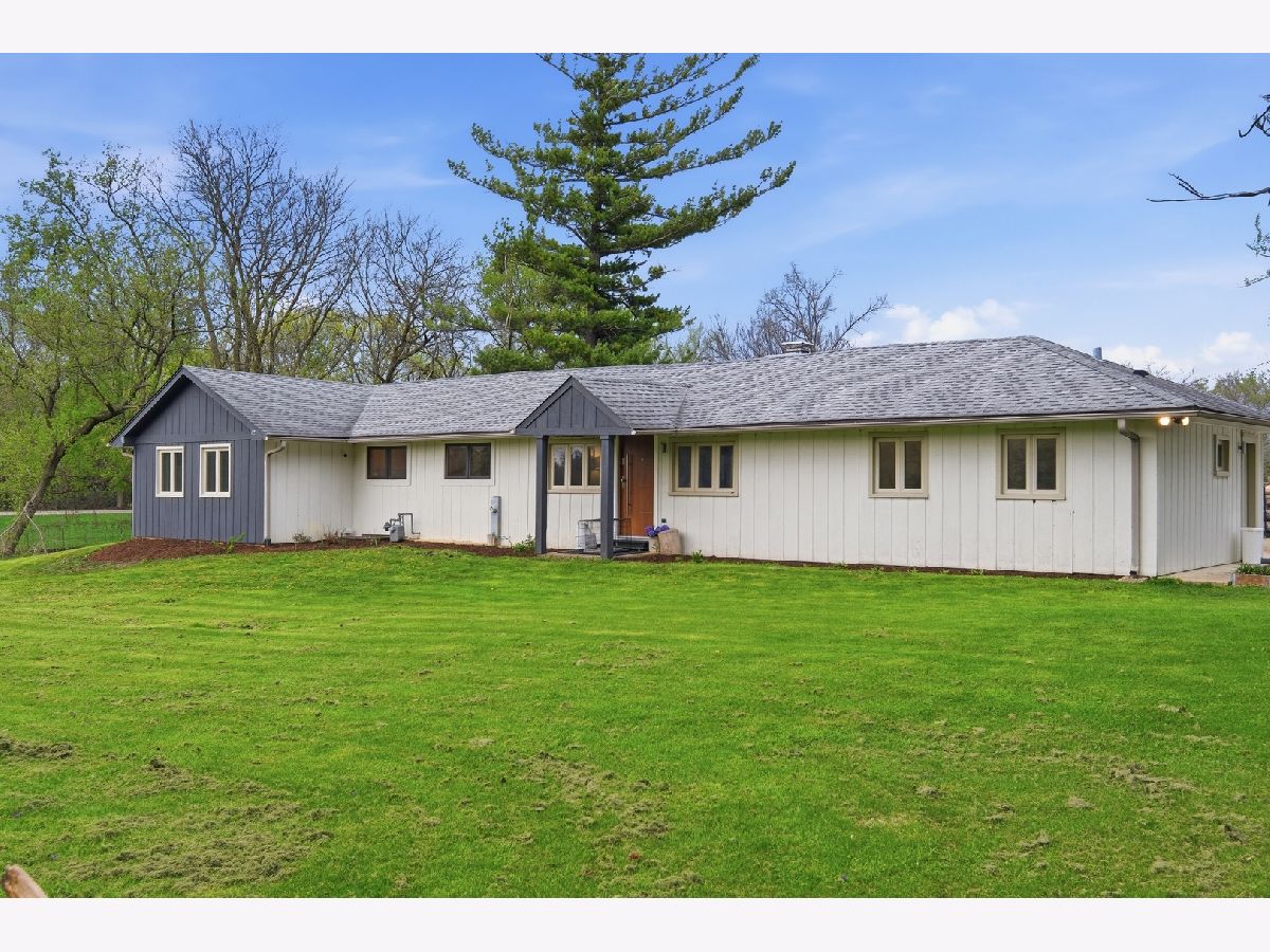  For Sale North Barrington Illinois, 25848 Scott Road