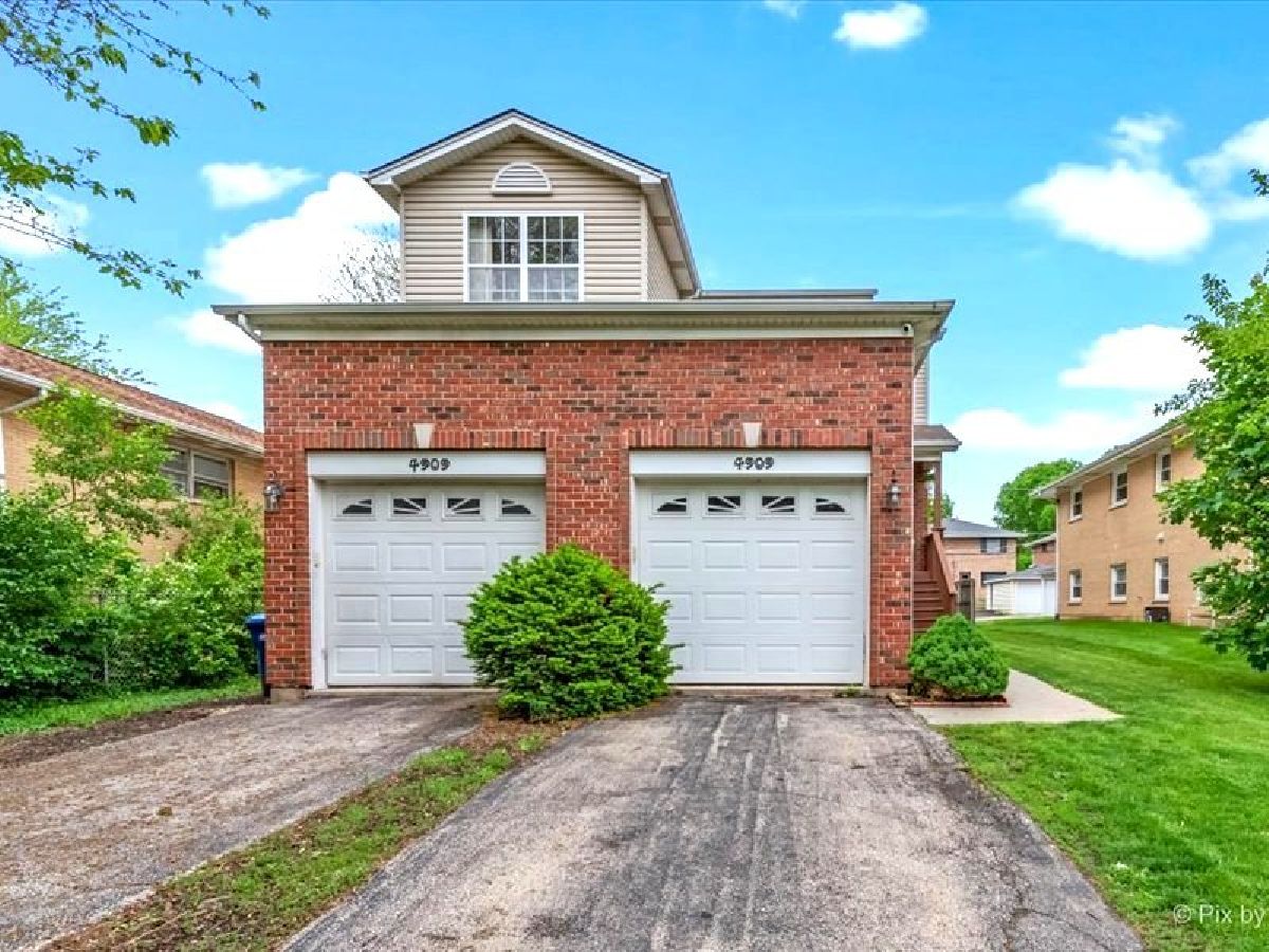 Rented Lisle Illinois, 4909 Spencer