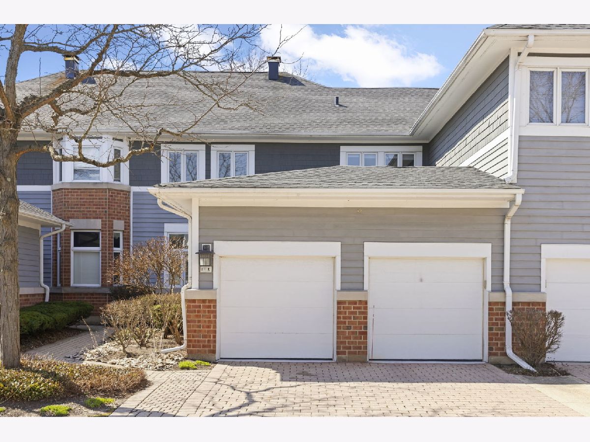 Townhomes & Homes For Sale Seven Bridges Courts Woodridge Illinois, 17 Mashie Court