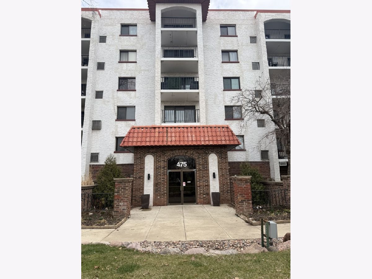  For Rent Wheeling Illinois, 475 Plum Creek