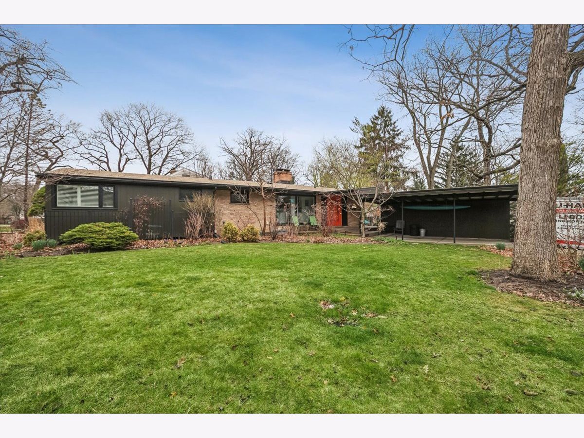  For Sale Lake Bluff Illinois, 214 Hancock Avenue