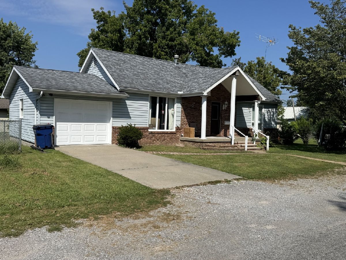  For Sale West Frankfort Illinois, 409 Parkhill Street