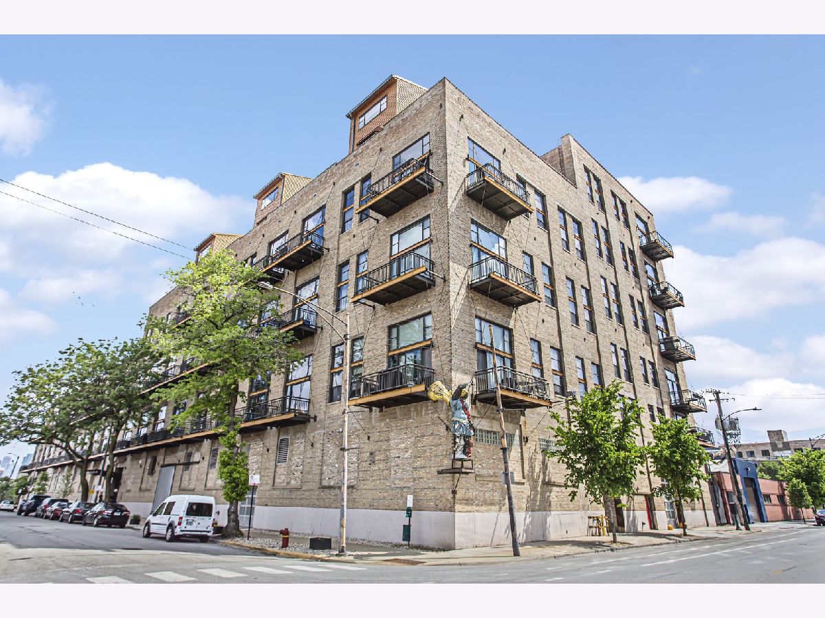 For Sale Chicago Illinois, 2545 Dearborn Street
