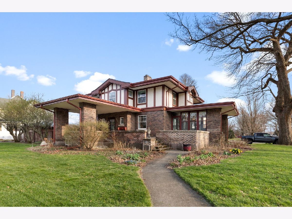  For Sale Watseka Illinois, 205 Lincoln Avenue