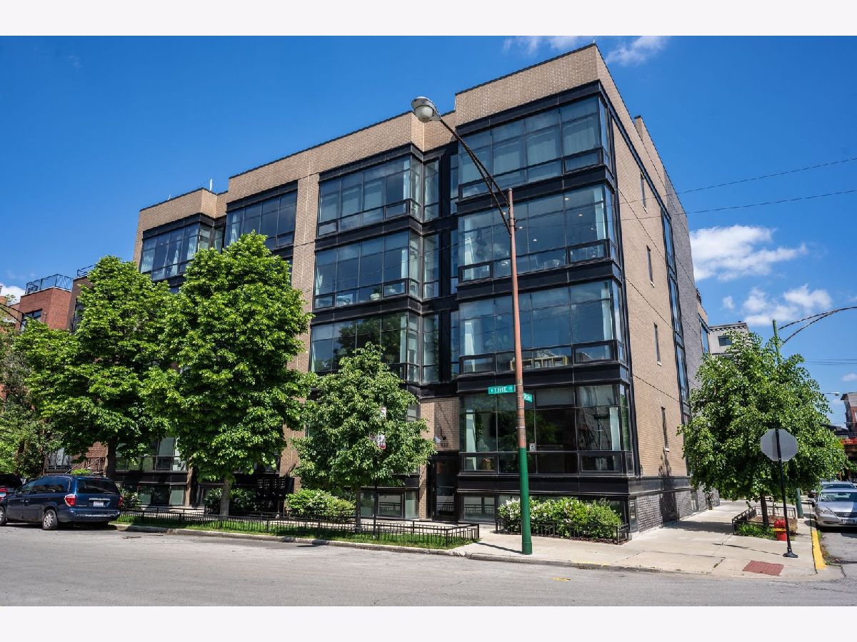  Rented Chicago Illinois, 832 Erie