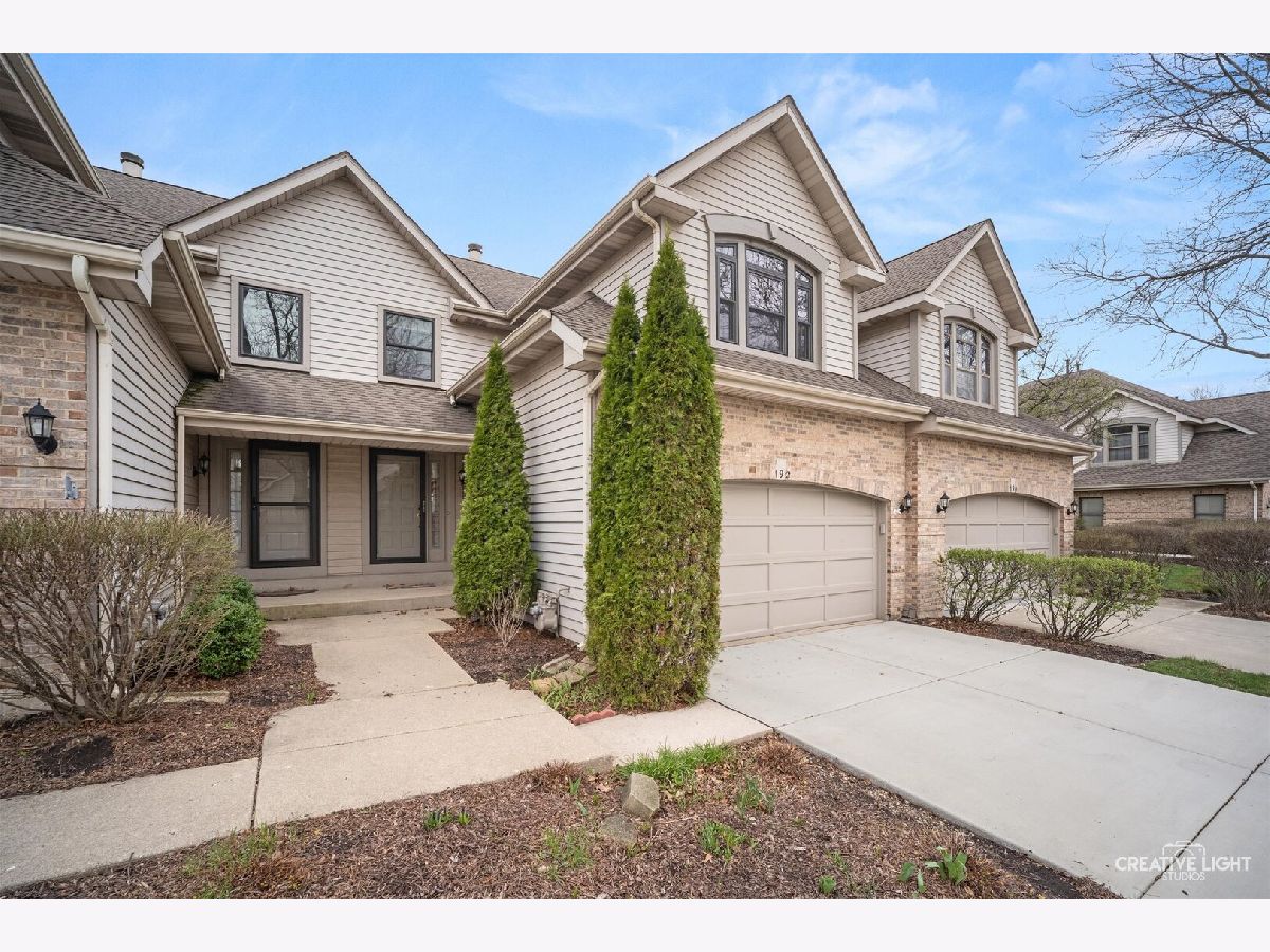 Townhomes & Homes For Sale Bloomfield Club Bloomingdale Illinois, 192 Benton Lane