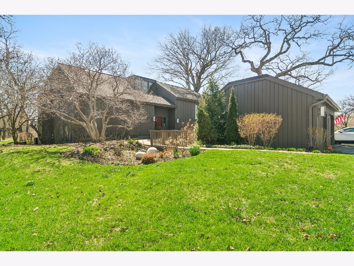  For Sale Lake Barrington Illinois, 563 Woodview Road