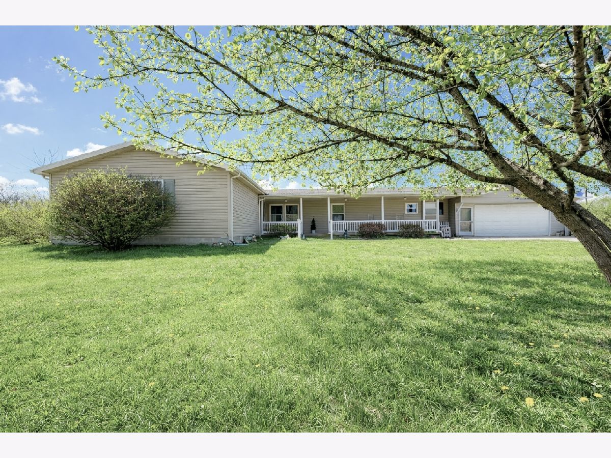  For Sale Salem Illinois, 2041 Mills Cart Road