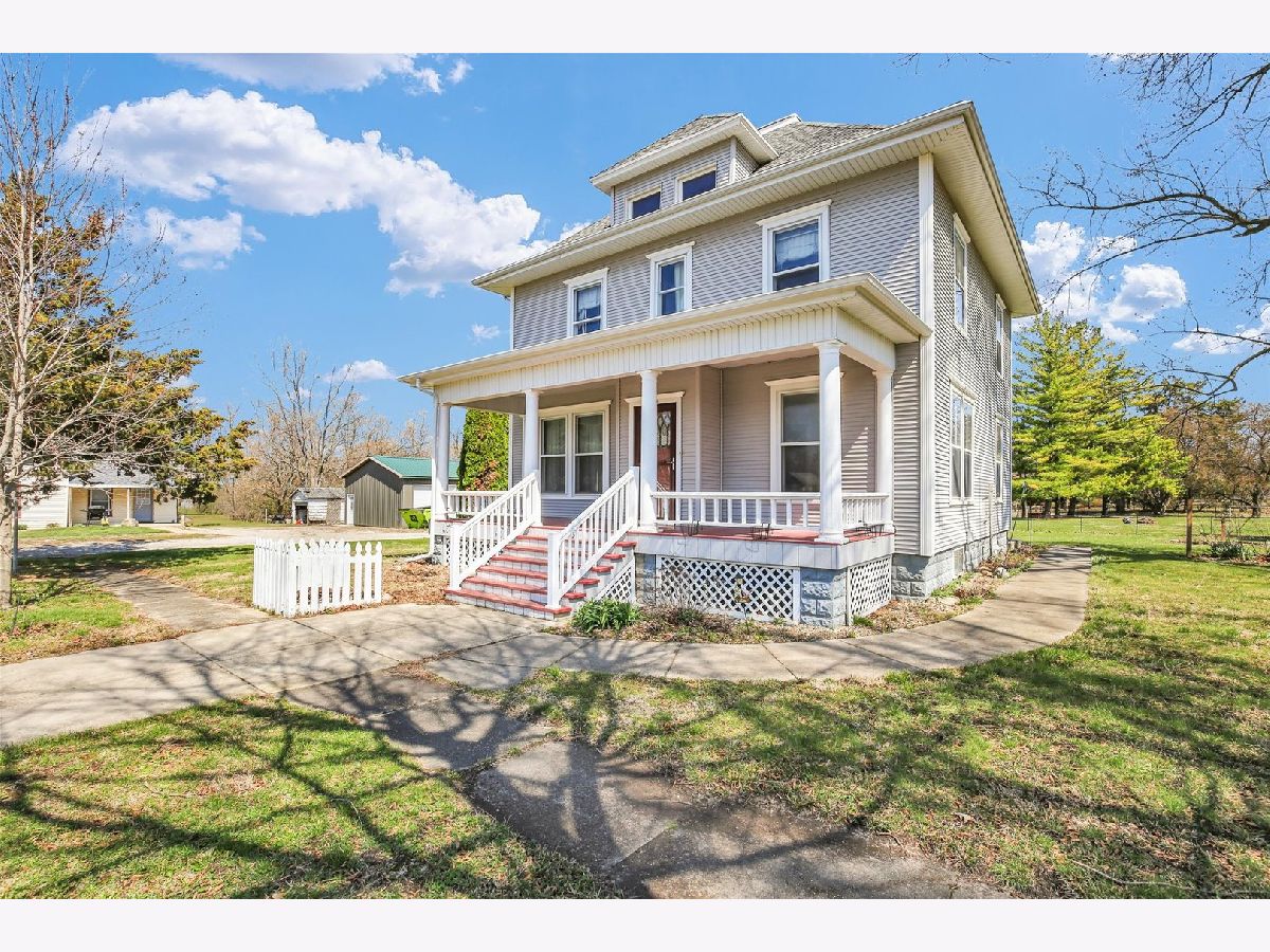  For Sale Deland Illinois, 430 Indiana Avenue