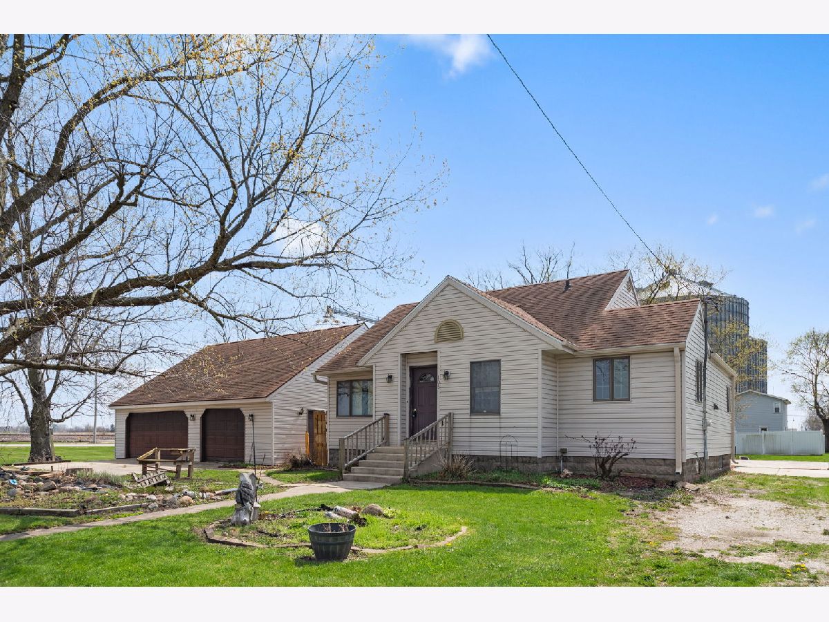  For Sale Martinton Illinois, 105 Seiler Street