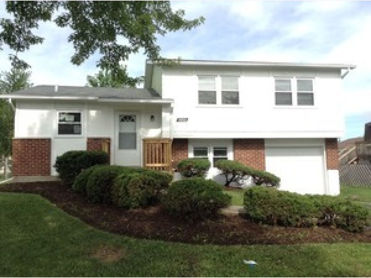  For Sale Country Club Hills Illinois, 17690 Arlington Drive