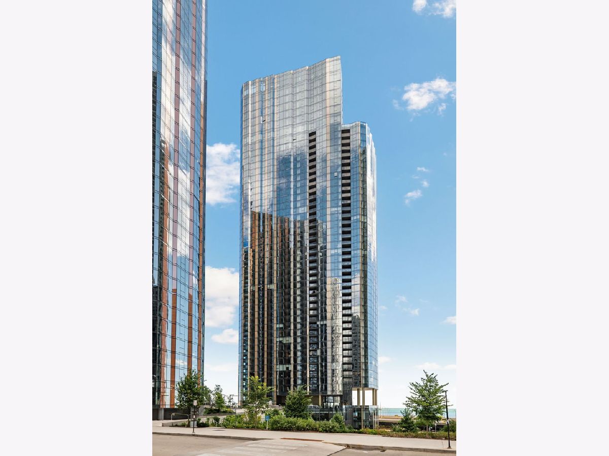  Rented Chicago Illinois, 211 Harbor
