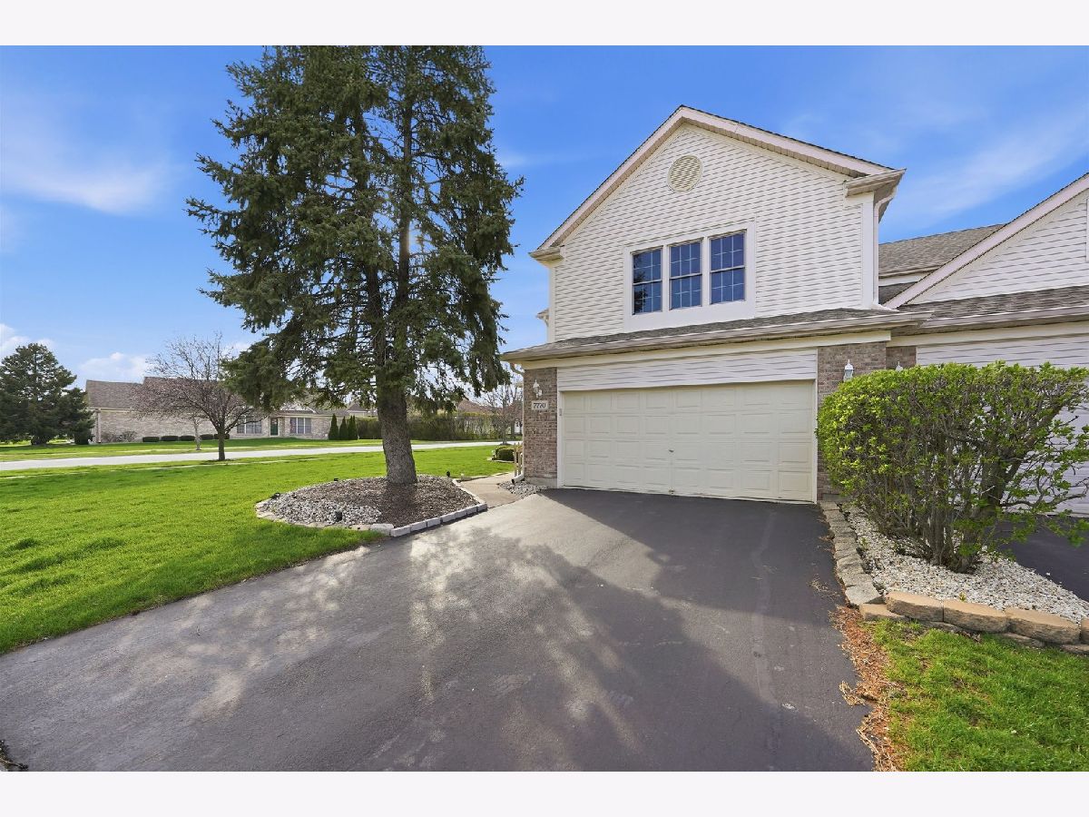Townhomes & Homes For Sale Bristol Park Tinley Park Illinois, 7770 Bristol Park Drive