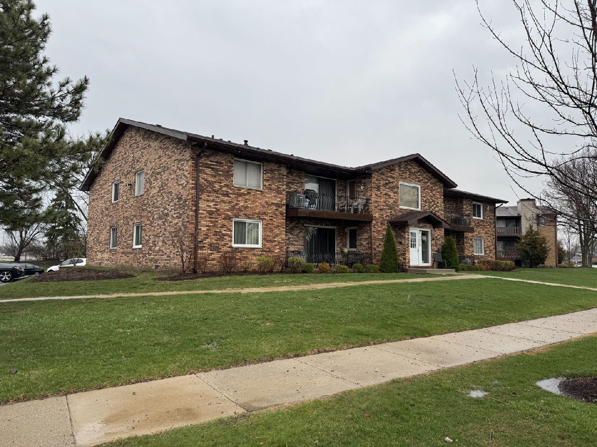  For Sale Willowbrook Illinois, 344 Sheridan Drive