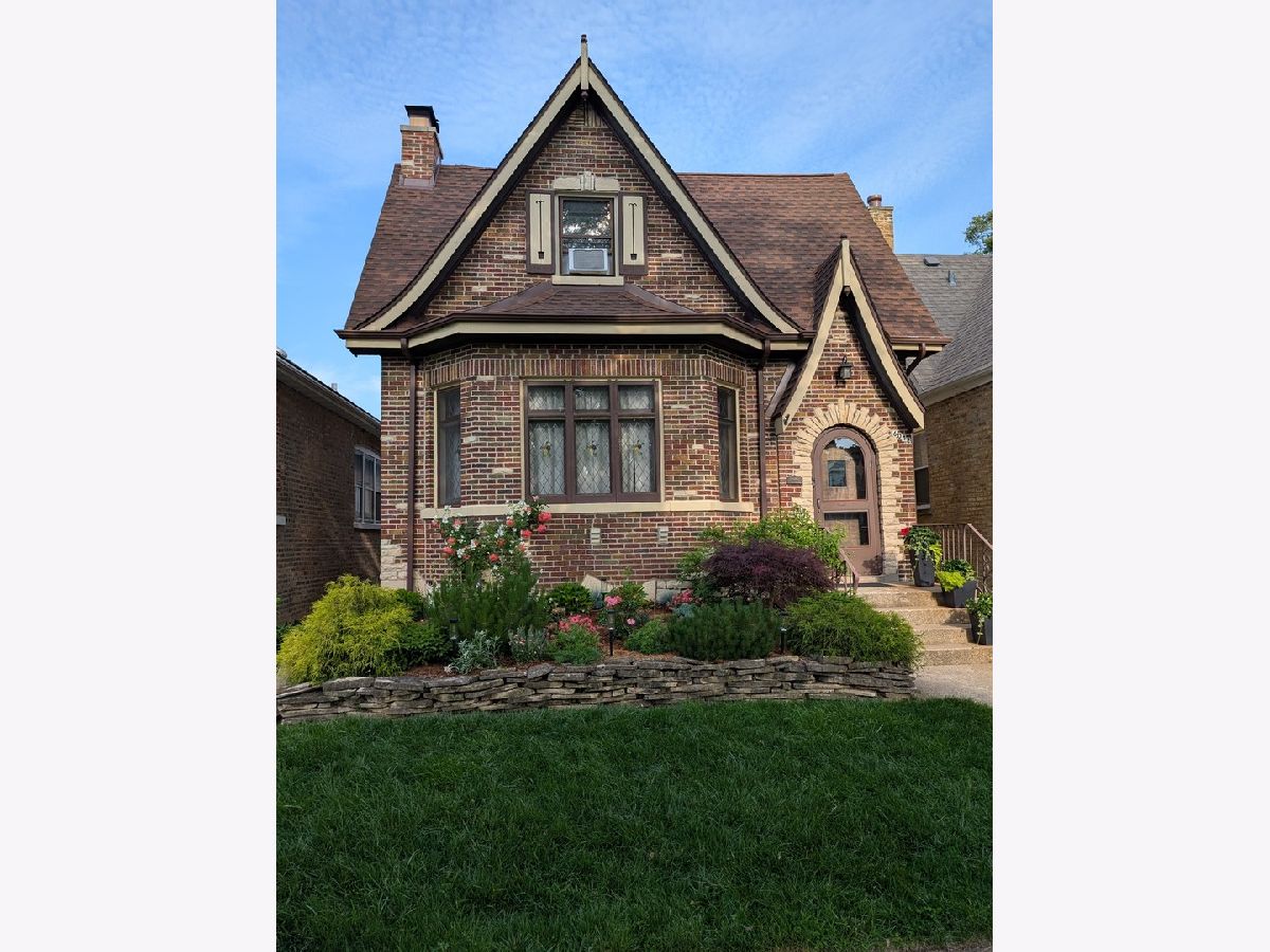 Homes For Sale Indian Woods Chicago Illinois, 6042 Mason Avenue