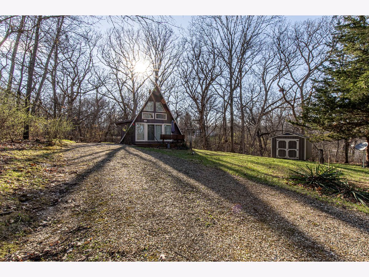 Homes For Sale Lake Thunderbird Putnam Illinois, 110 Indian Hills Drive