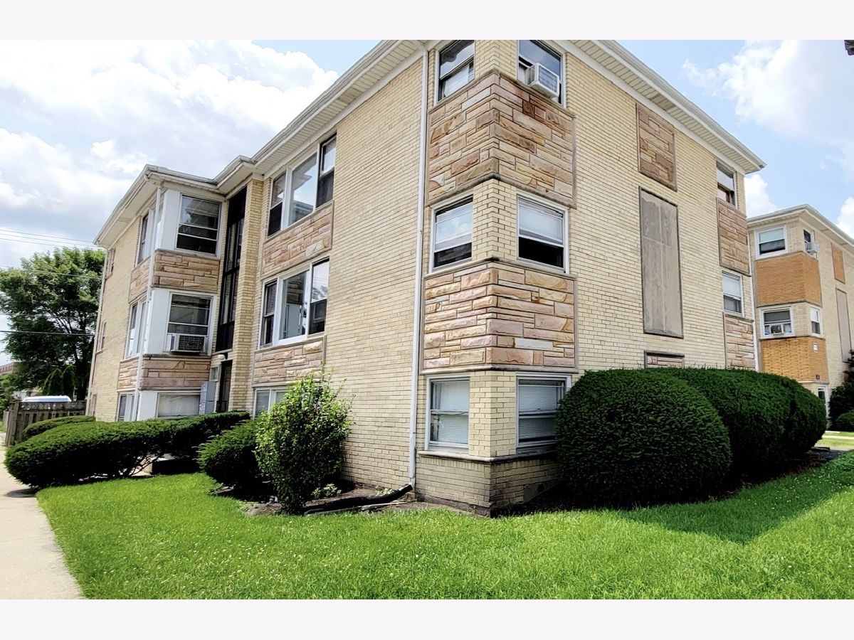  Rented Harwood Heights Illinois, 6801 Montrose