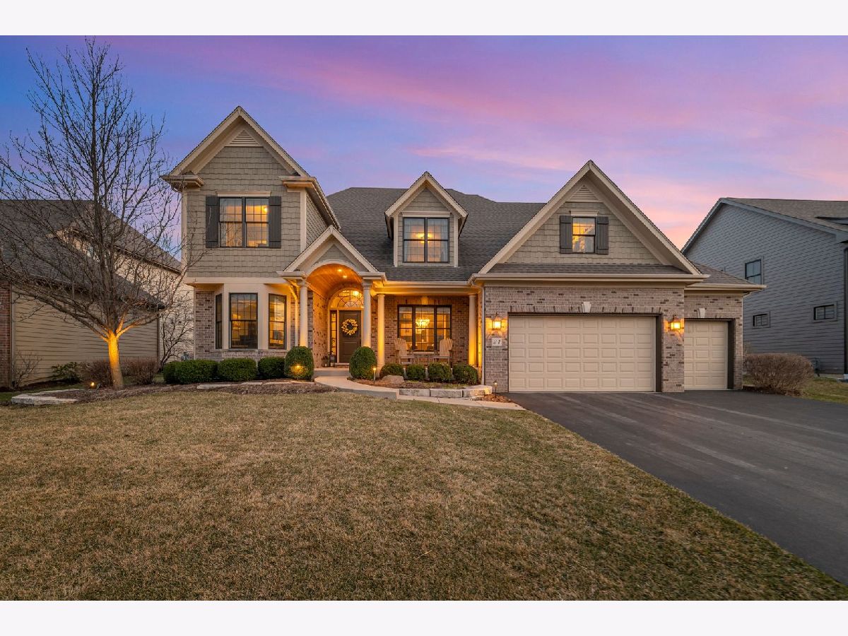 Homes For Sale Amberwood Estates Wheaton Illinois, 81 Landon Circle