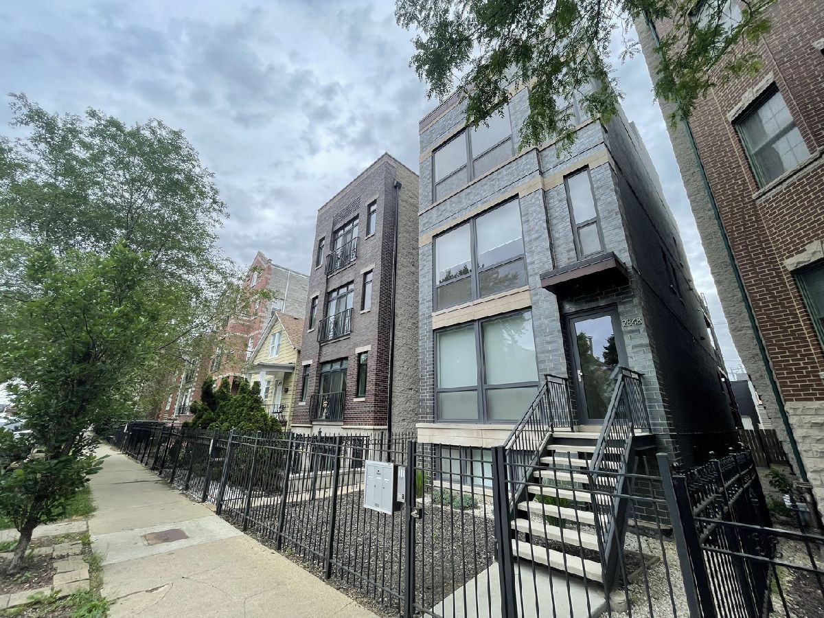  Rented Chicago Illinois, 2848 Damen