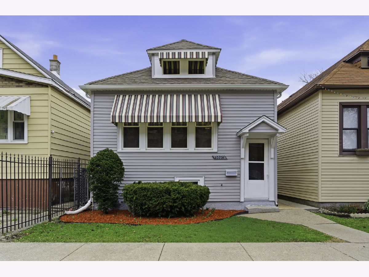  For Sale Chicago Illinois, 13231 Buffalo Avenue