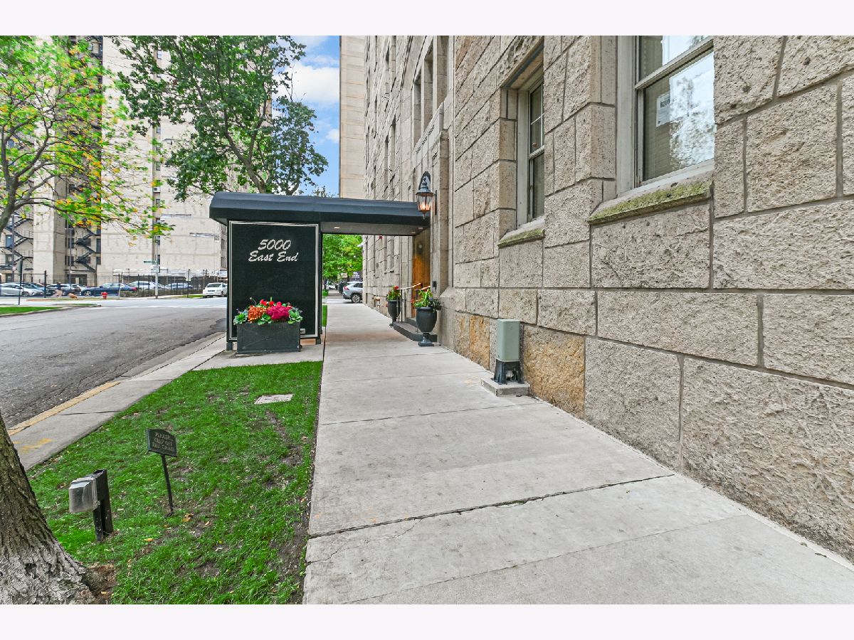  For Sale Chicago Illinois, 5000 East End Avenue