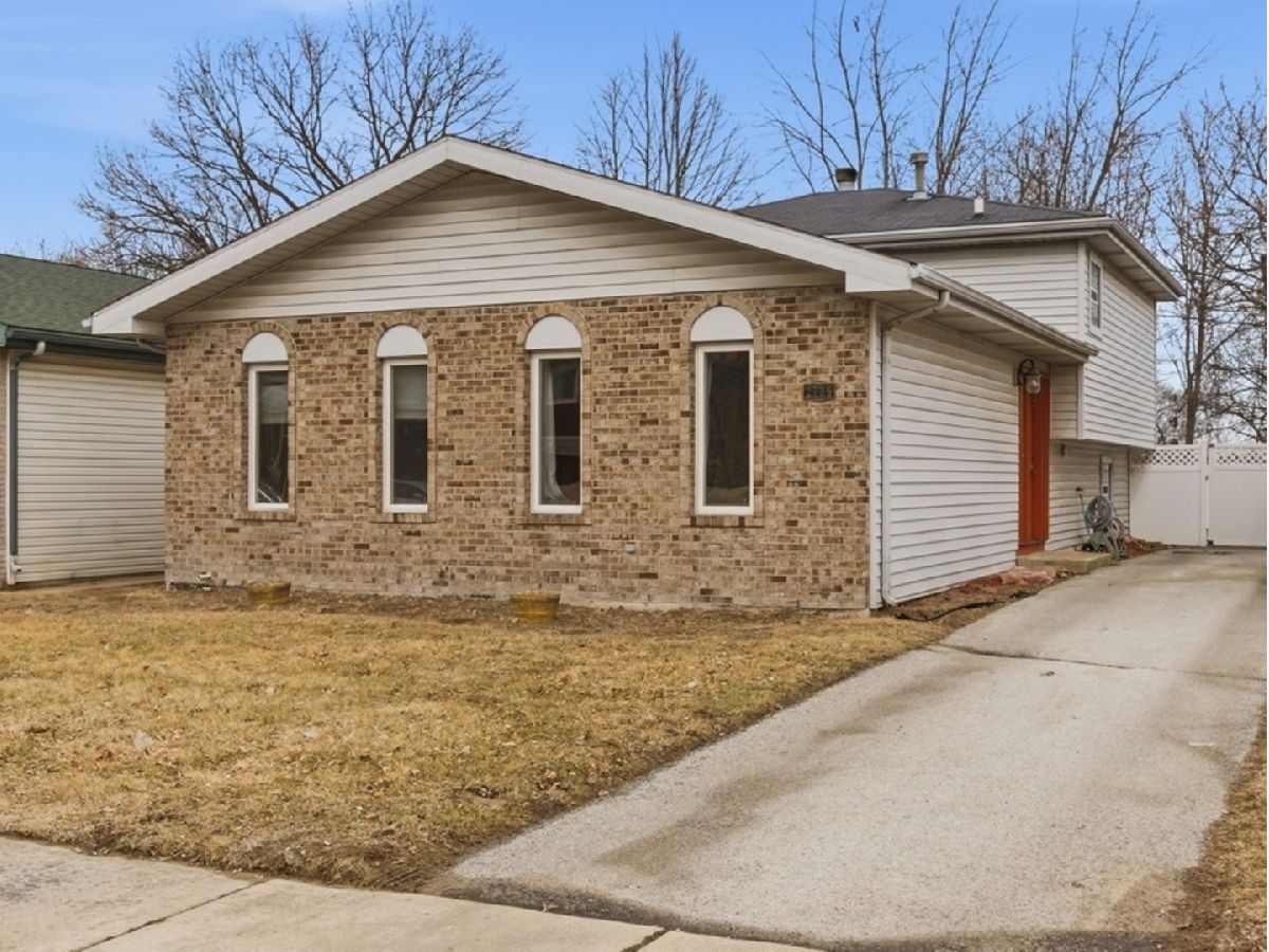  For Sale Burnham Illinois, 2736 Goodrich Avenue