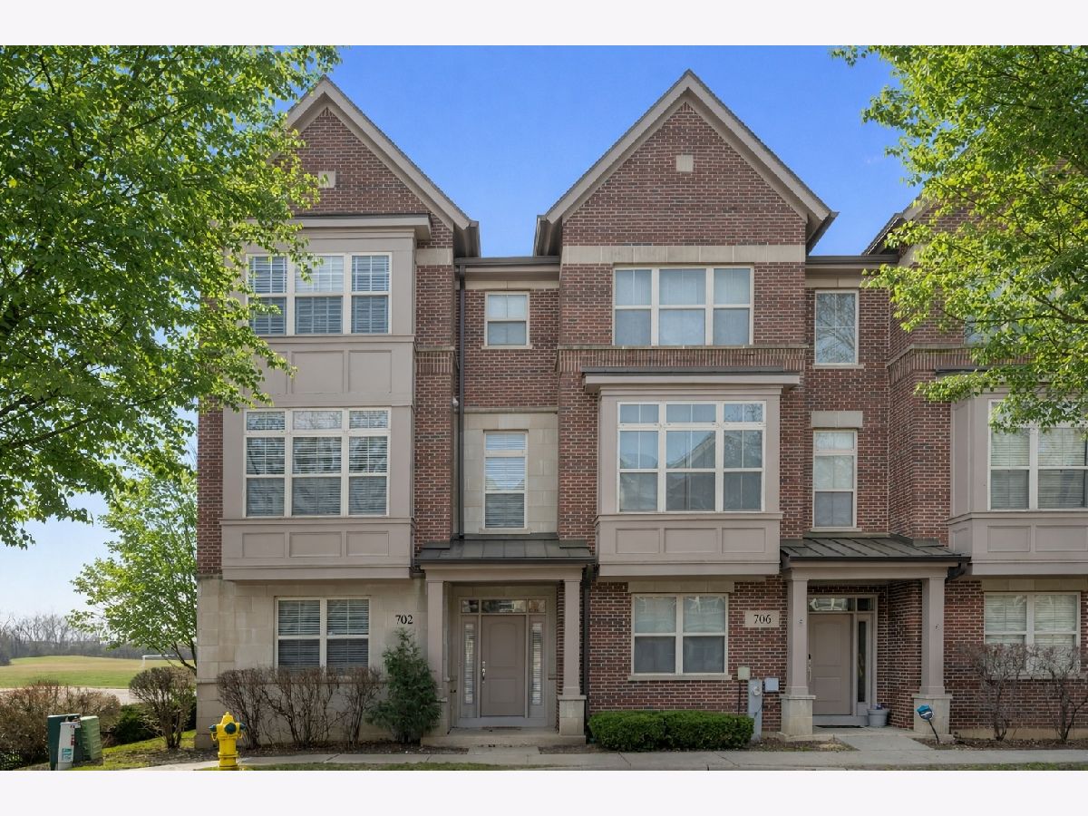 For Sale Vernon Hills Illinois, 702 Keystone Lane