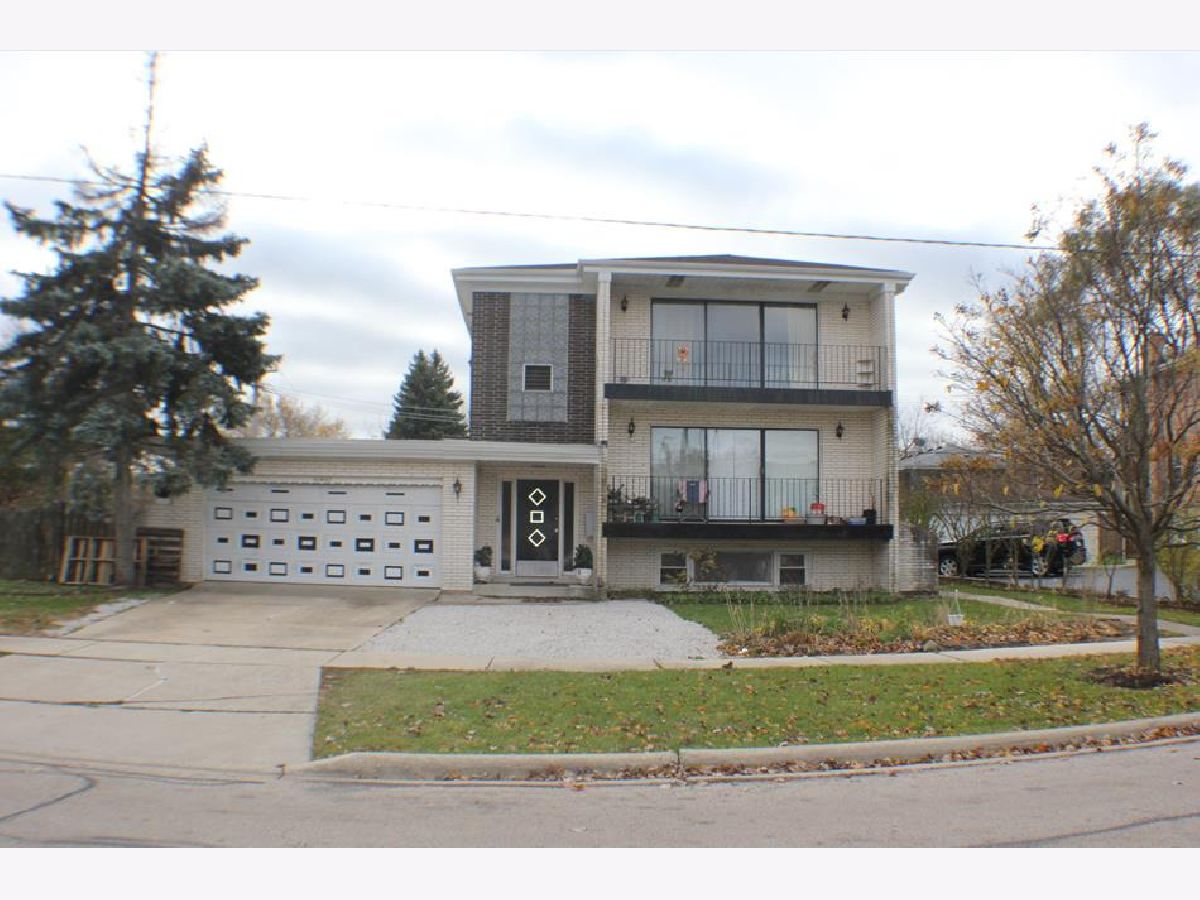  For Rent Clarendon Hills Illinois, 16W611 56th