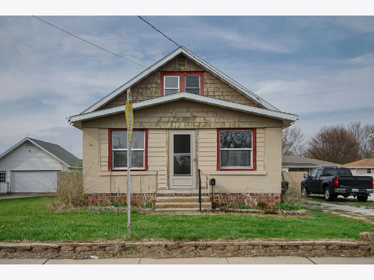  Sold Washington Illinois, 711 Peoria