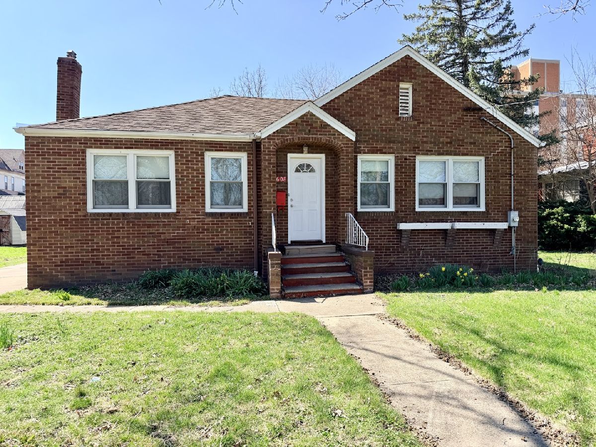  For Sale Streator Illinois, 608 Shabbona Street