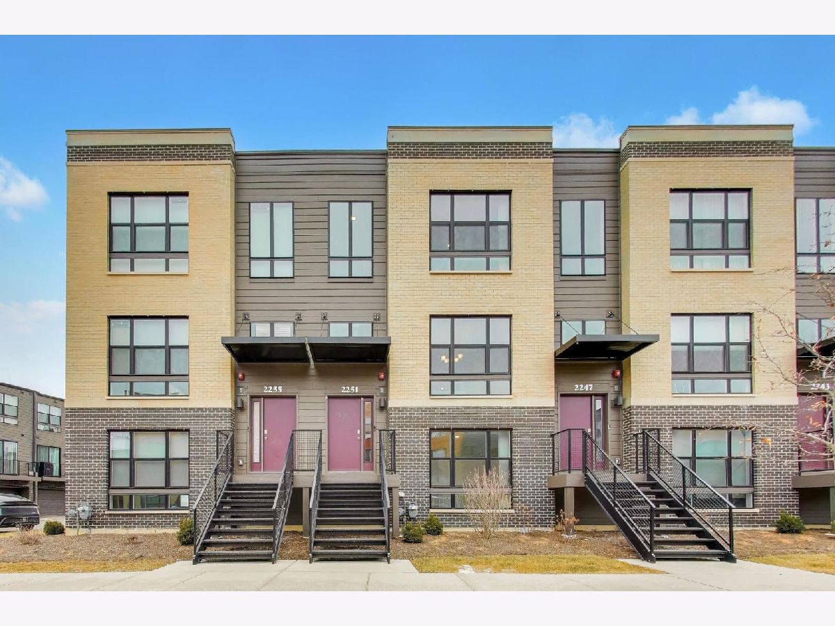 Condos & Townhomes For Rent Northgate At Veridian Schaumburg Illinois, 2251 Venture