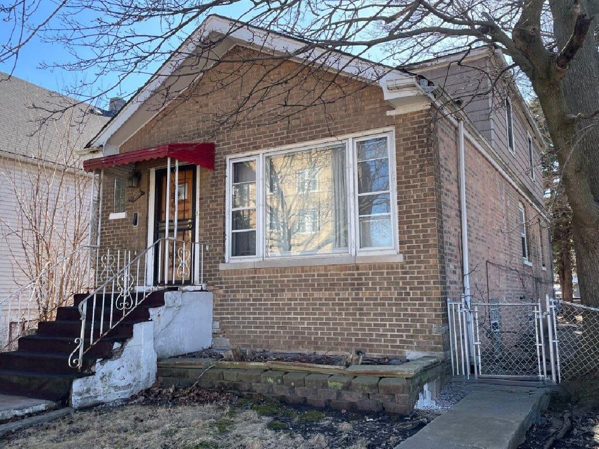  For Sale Chicago Illinois, 2313 92nd Street
