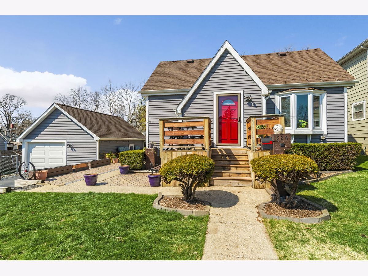  For Sale Round Lake Park Illinois, 326 Bellevue Drive