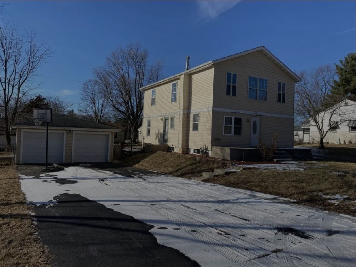  For Rent Rockford Illinois, 2321 Welworth