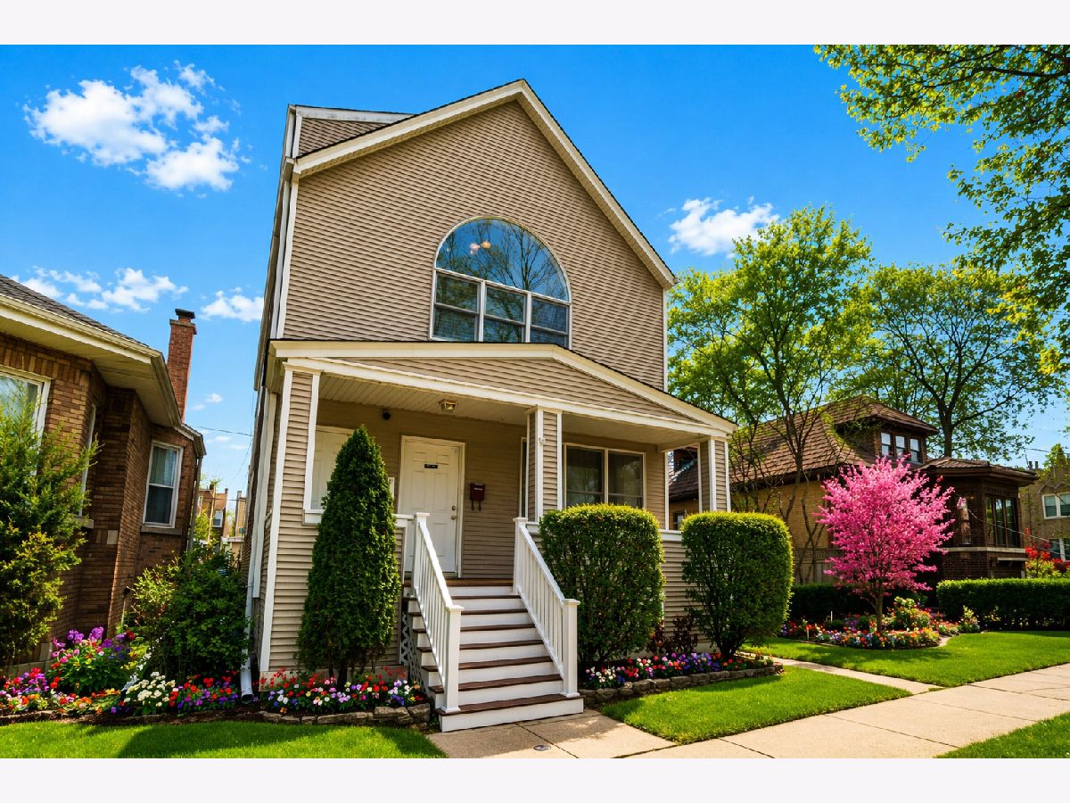  For Sale Chicago Illinois, 5707 Rockwell Street