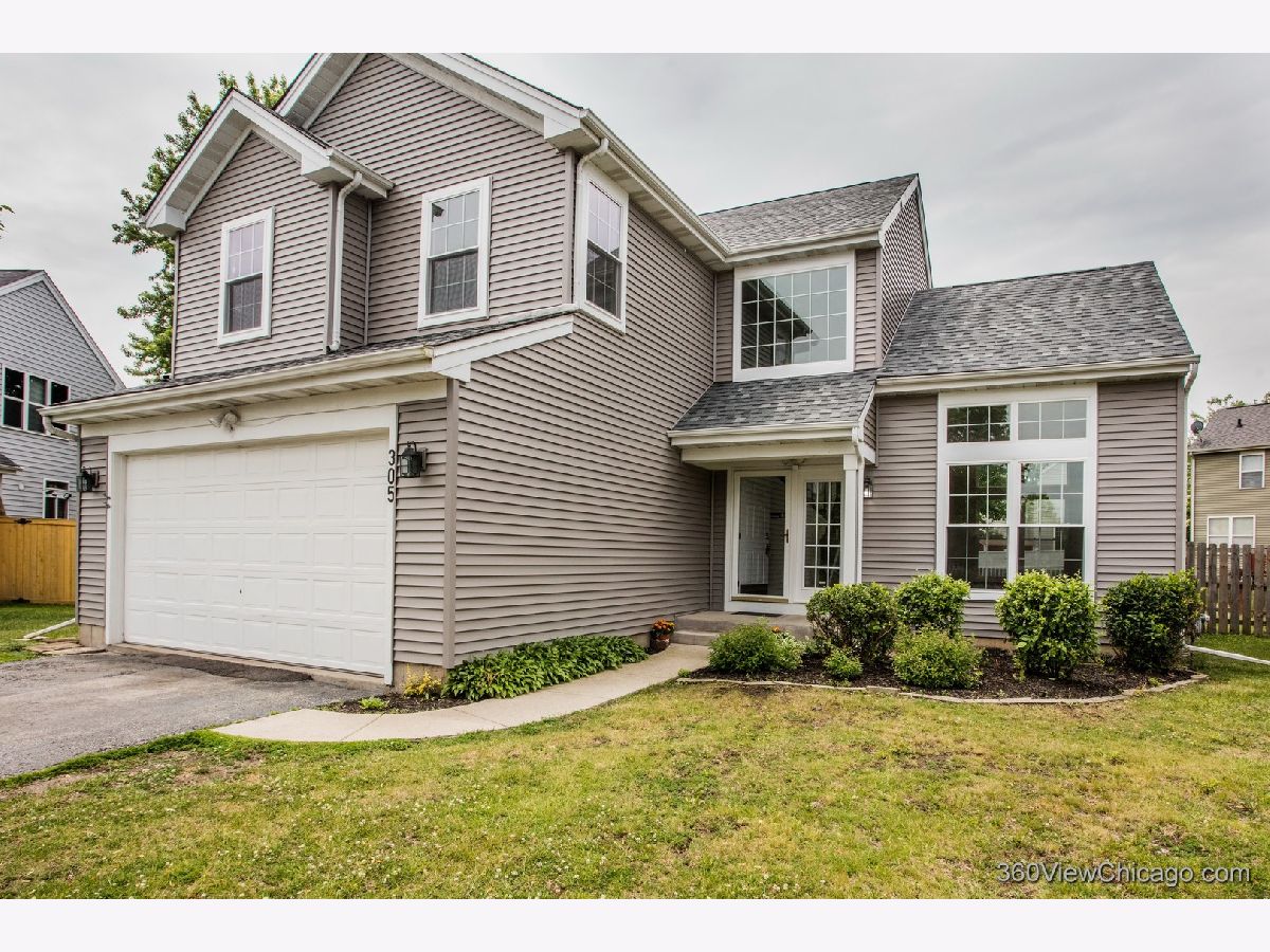  For Sale Round Lake Illinois, 305 Applegate Court