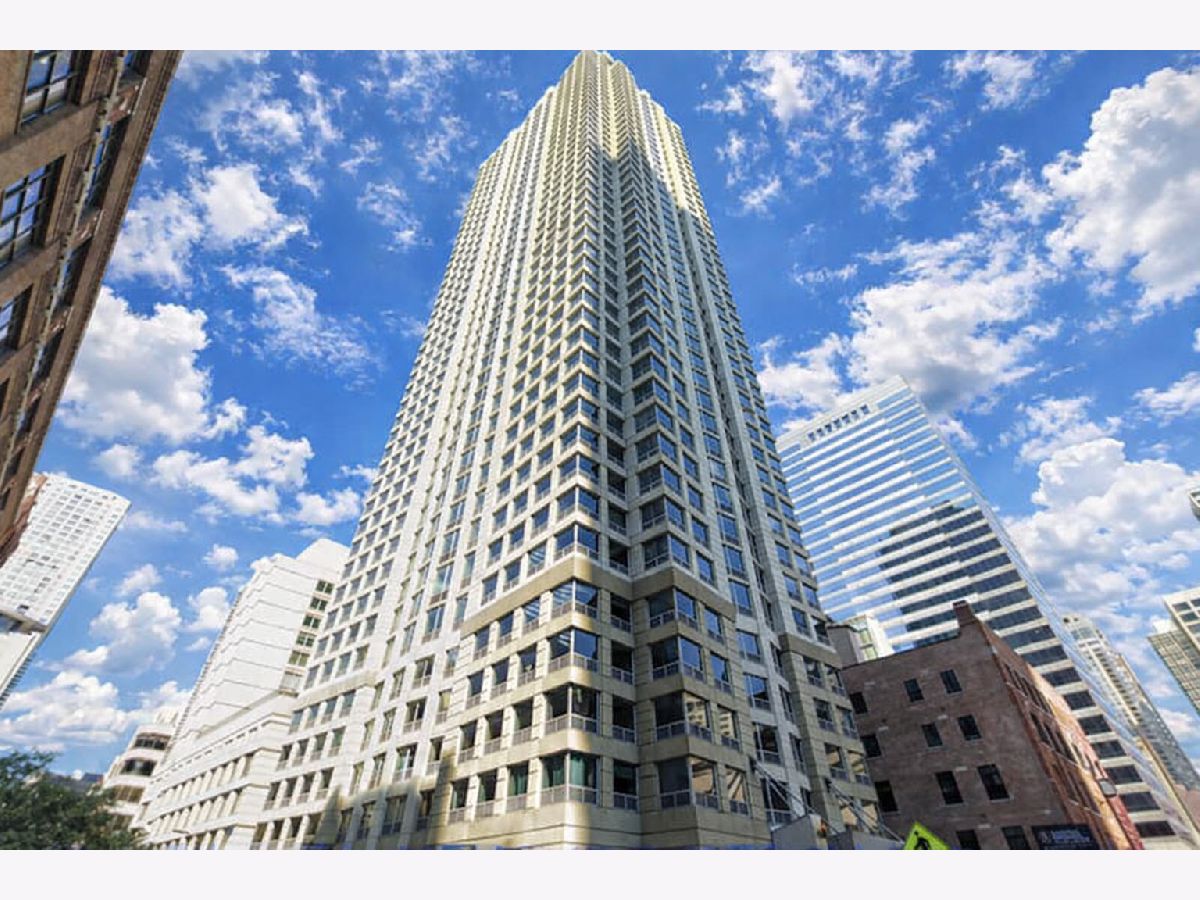 Condominiums For Rent Plaza 440 Private Residences Chicago Illinois, 440 Wabash