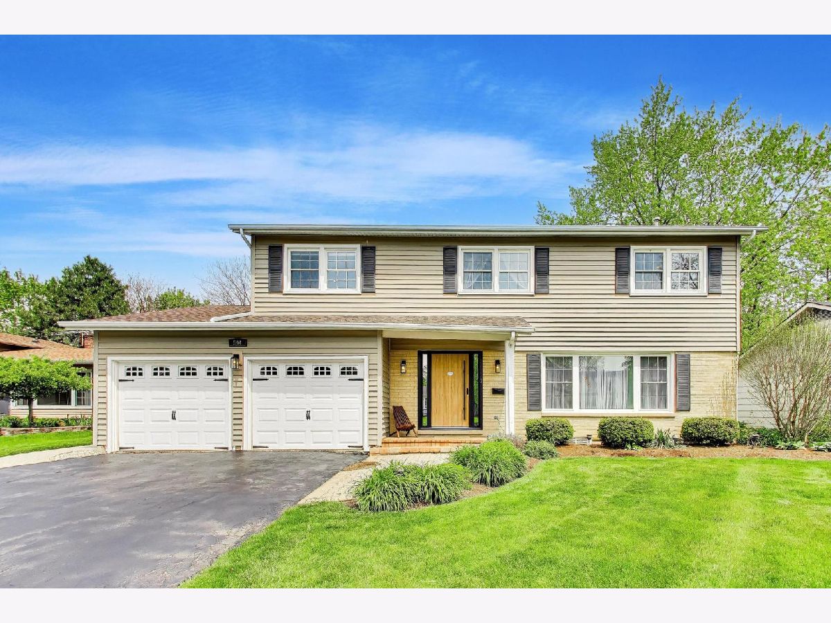 Homes For Sale Berkley Square Arlington Heights Illinois, 504 Berkley Drive