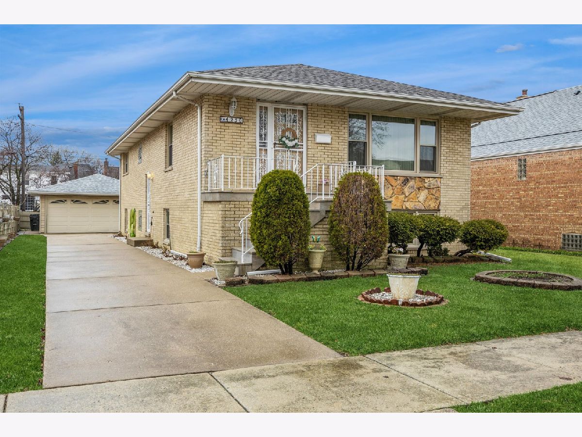  For Sale Brookfield Illinois, 4230 Prairie Avenue