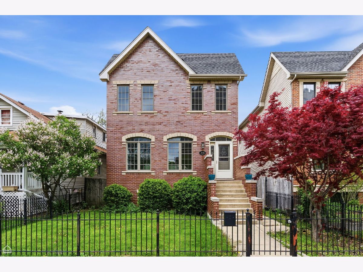  For Sale Chicago Illinois, 5150 Winnemac Avenue