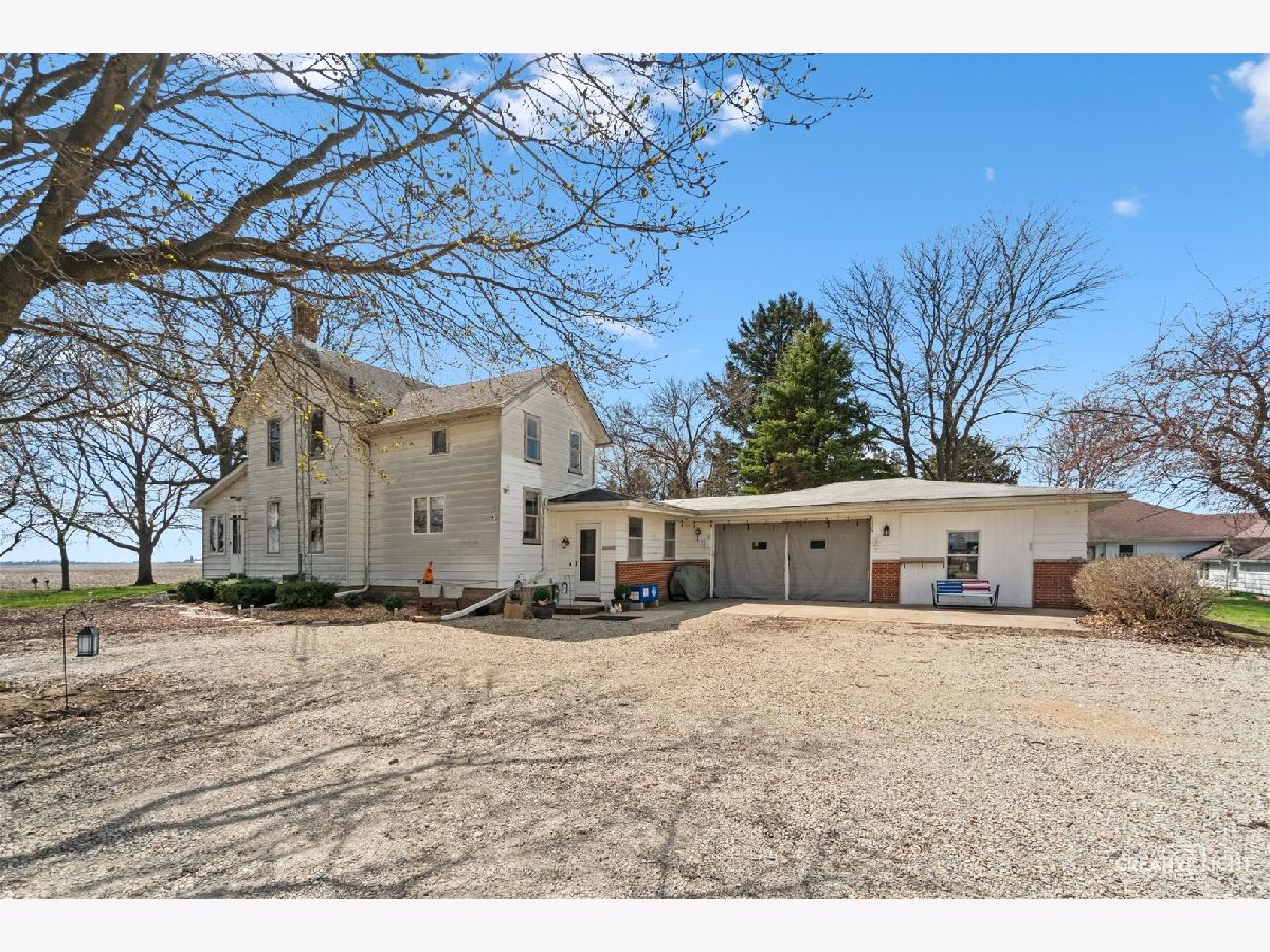  For Sale Hinckley Illinois, 15555 Mcgirr Road