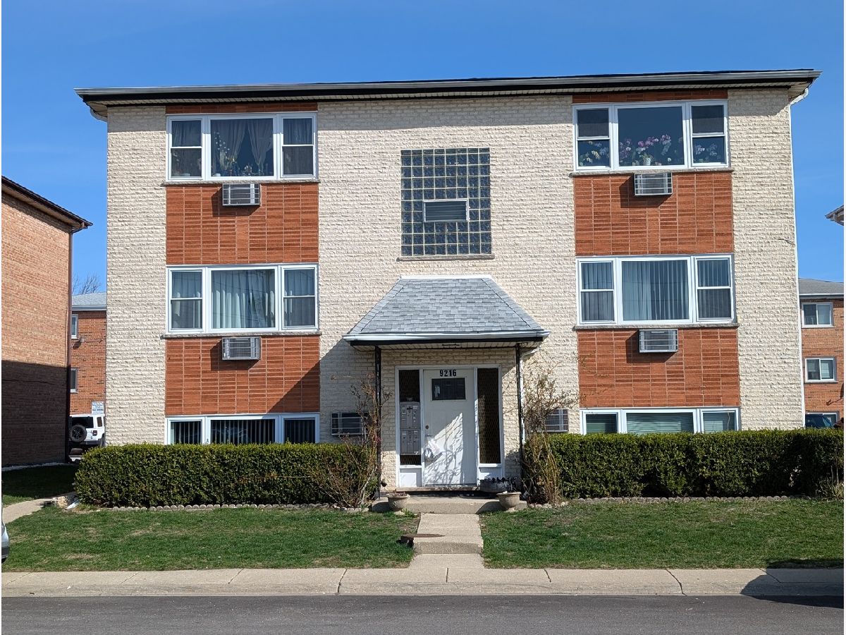  For Rent Schiller Park Illinois, 9216 Seymour