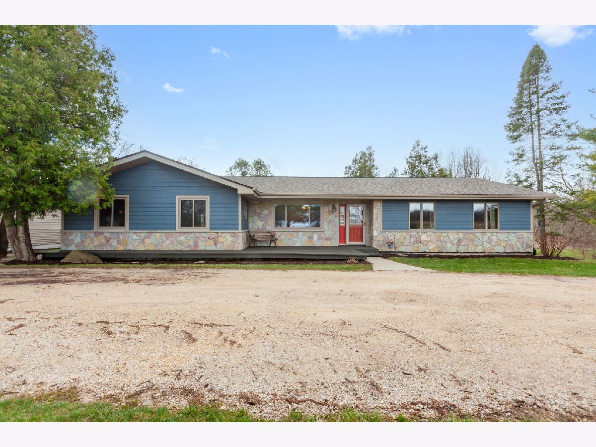  For Sale Marengo Illinois, 19203 Collins Road