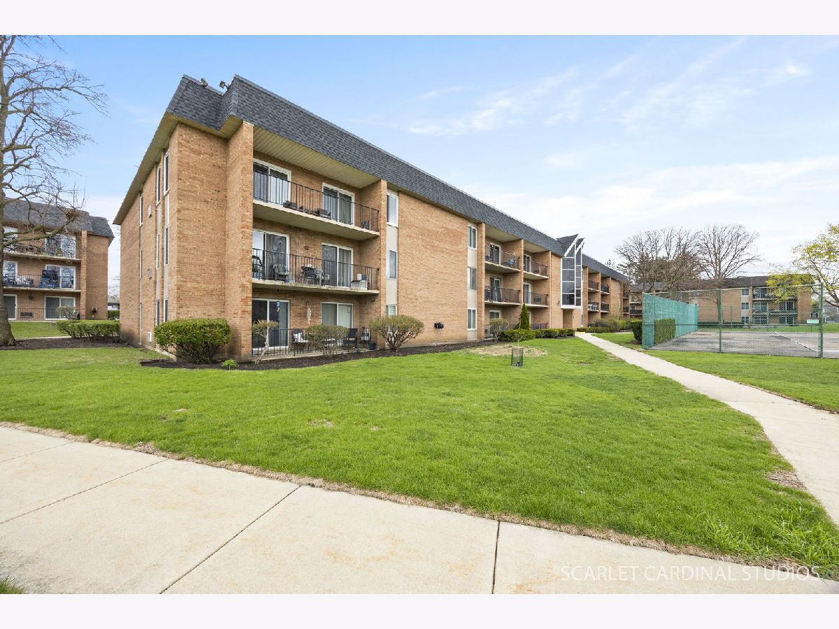 Condos & Townhomes For Sale Mill Crossing Naperville Illinois, 1056 Mill Street
